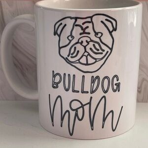 Bulldog Mom Mug 11oz